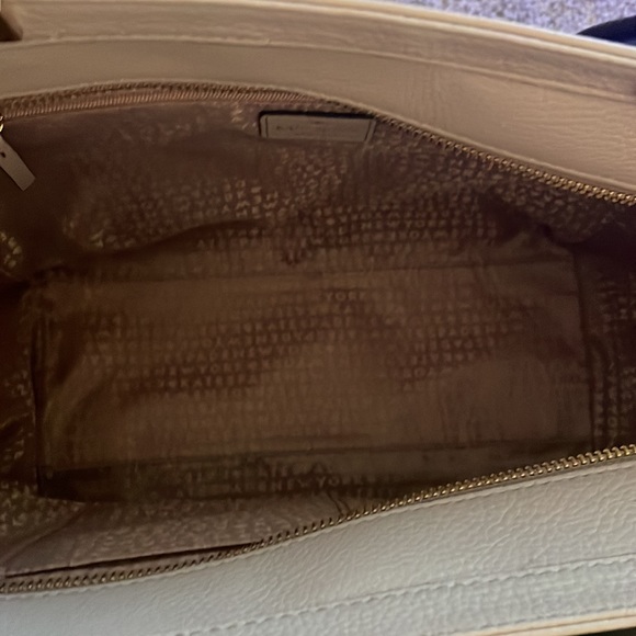 Kate Spade Tan/Black Bow Handbag - Picture 4 of 9